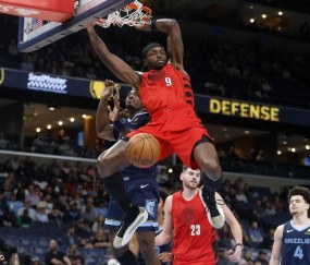 霍勒迪35+11格兰特30+9威廉姆斯20+11 开拓者胜灰熊