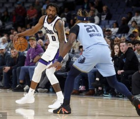 威斯布鲁克25分斯莫尔21分 国王险胜灰熊